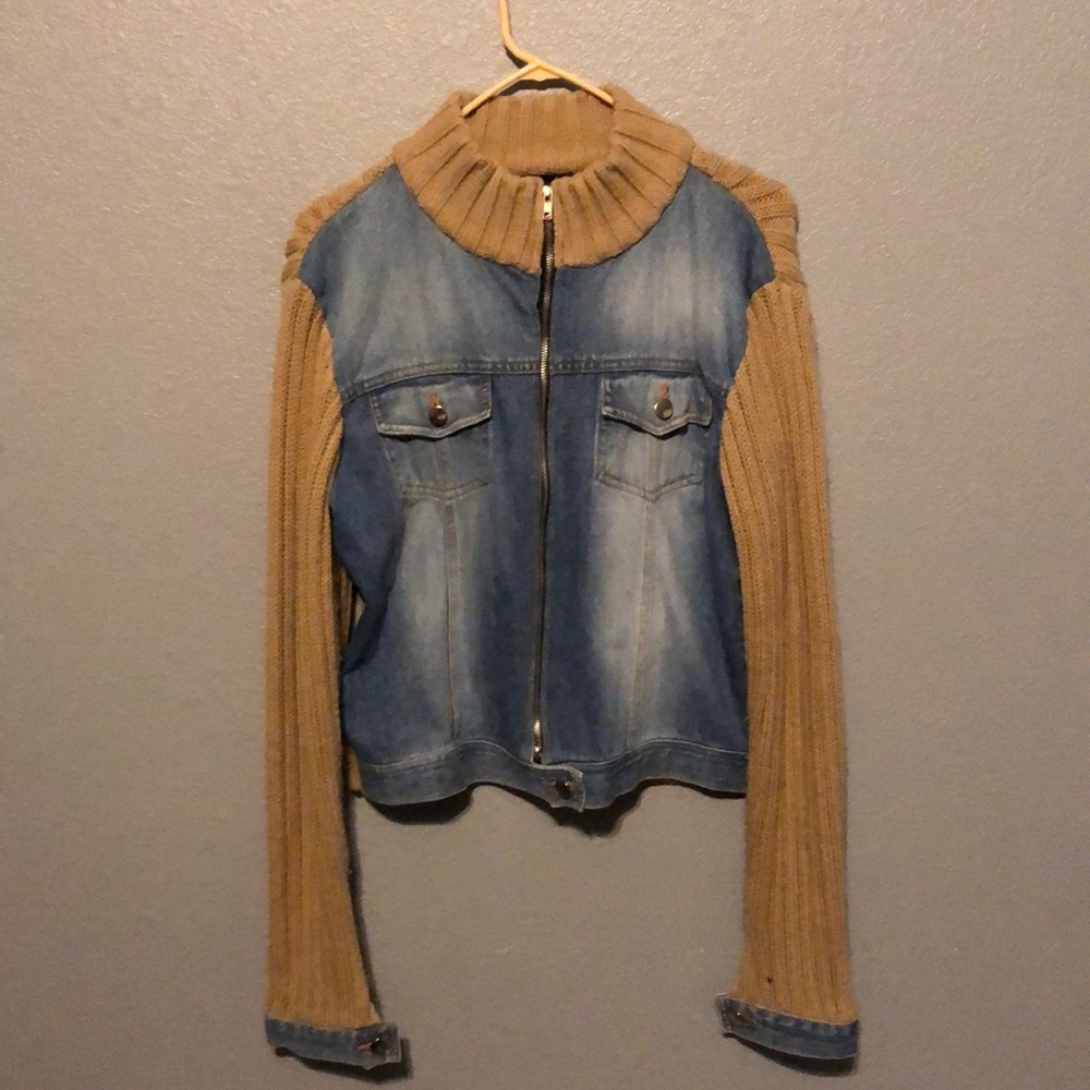 Unique Jean Jacket/ Knitted Sweater💎🧸